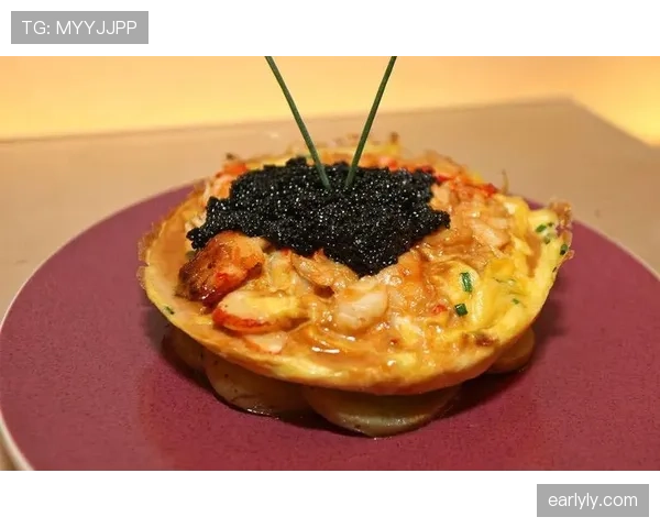 杨威家早餐吃的是金箔煎蛋？