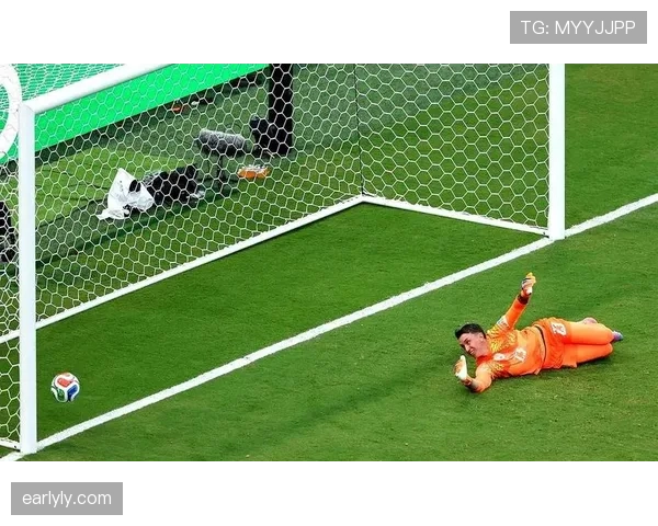 西班牙1-0击败乌拉圭：小组头名晋级世界杯32强